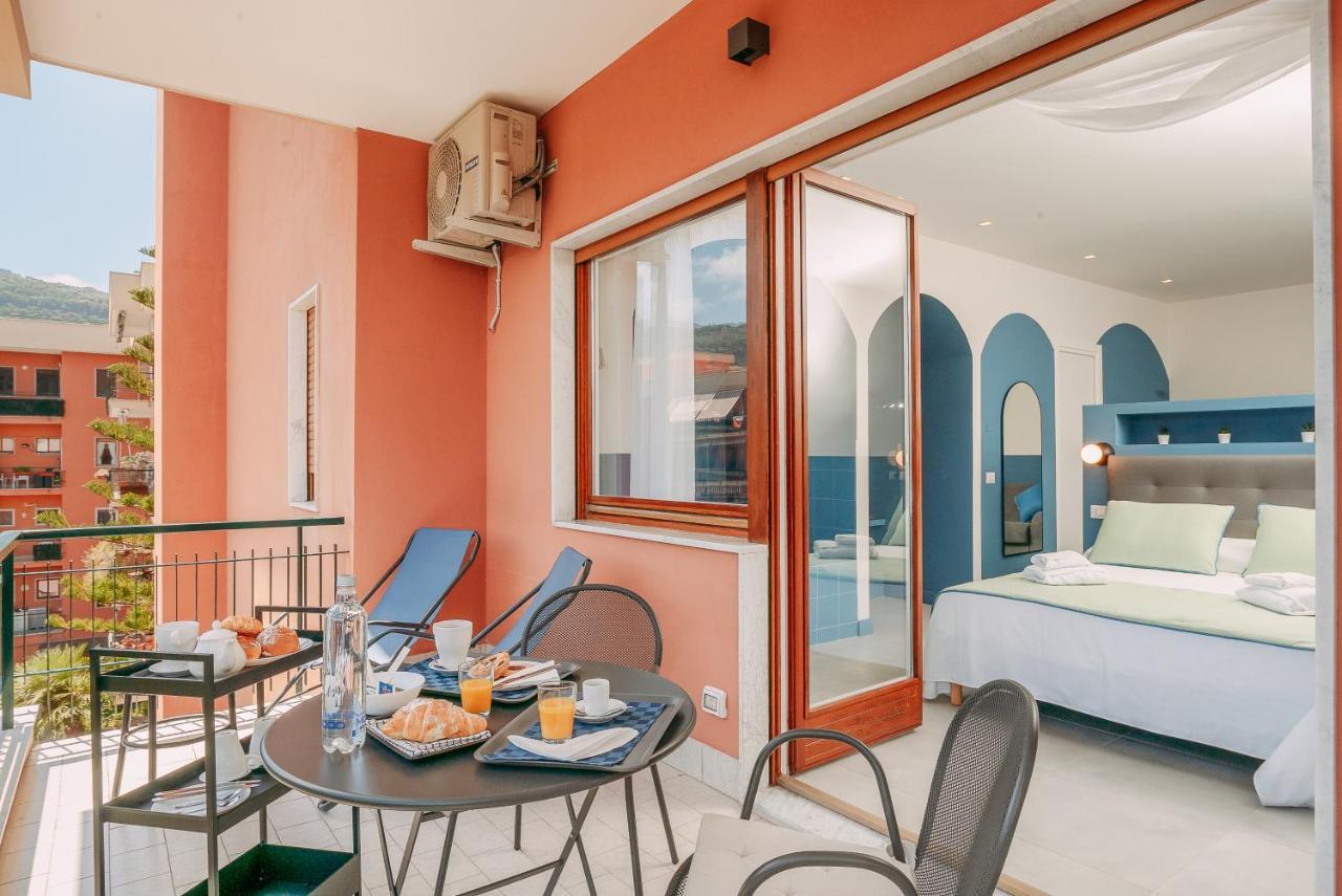 Sorrento Colors&Suites Exteriör bild